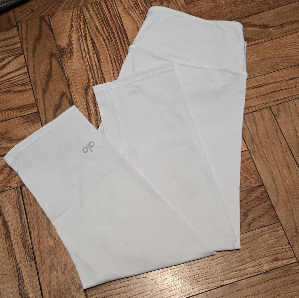 ALO Yoga White Cropped Leggings Size Small